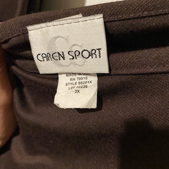 Plus Size Top​​​​​​​​​​ - Picture 3 of 3